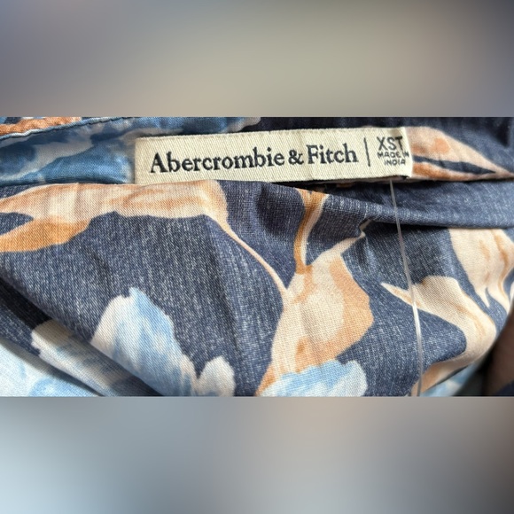 Abercrombie & Fitch Dress - Picture 4 of 5